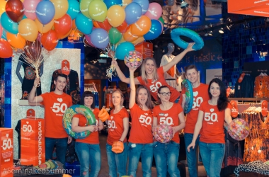 У центрі Києва провели яскраву кампанію #SeminakedSummer Edition!