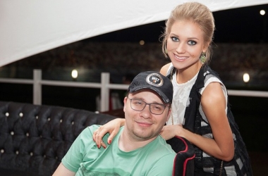 Кристина Асмус и Гарик Харламов показали подросшую лапочку-дочку (фото)