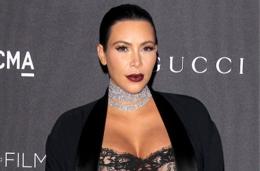 Ким Кардашьян оголилась на вечеринке в Лос-Анджелесе: обнаженные фото звезды взорвали сеть