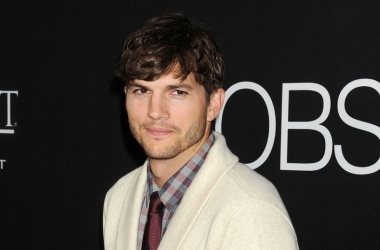 Эштон Катчер впервые показал фото годовалой лапочки-дочки