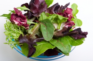 5 продуктів, корисних для свіжого дихання