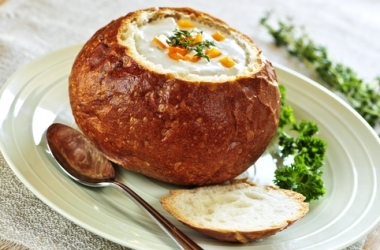 Очень вкусно! Рецепт чешского грибного супа в хлебе