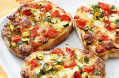 Вкусный завтрак: овощные гренки (рецепт)