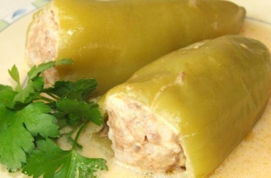 Фаршированный перец с рисом и лососем (рецепт)