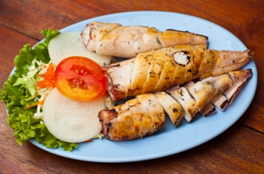 Новогодняя закуска - кальмары с сыром