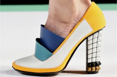 Модне взуття літо 2013: шикарна геометрія від Fendi (фото)