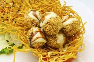 Рецепт дня: Мясные шарики в кунжуте