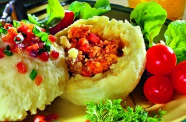 Пасхальный стол 2014: вкусные картофельные кнедли с мясом (рецепт)