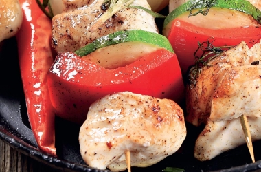 Шашлык из куриных грудок с медом и овощами. Рецепт (фото)
