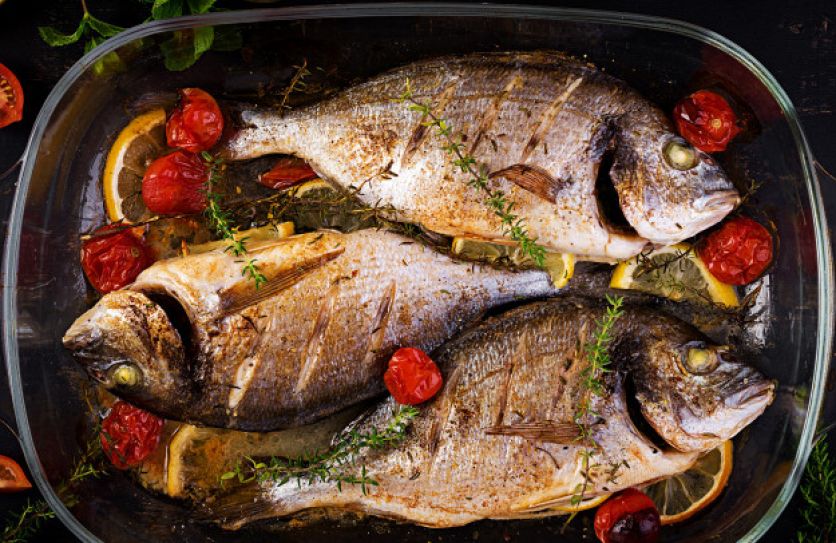 Запеченная дорада в духовке