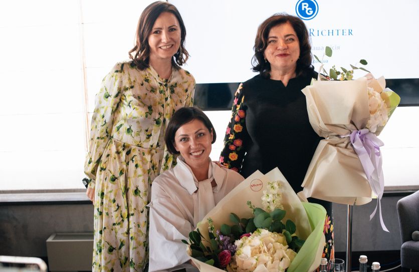 Жінка України