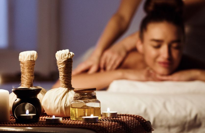 Что такое аромамассаж и как он работает