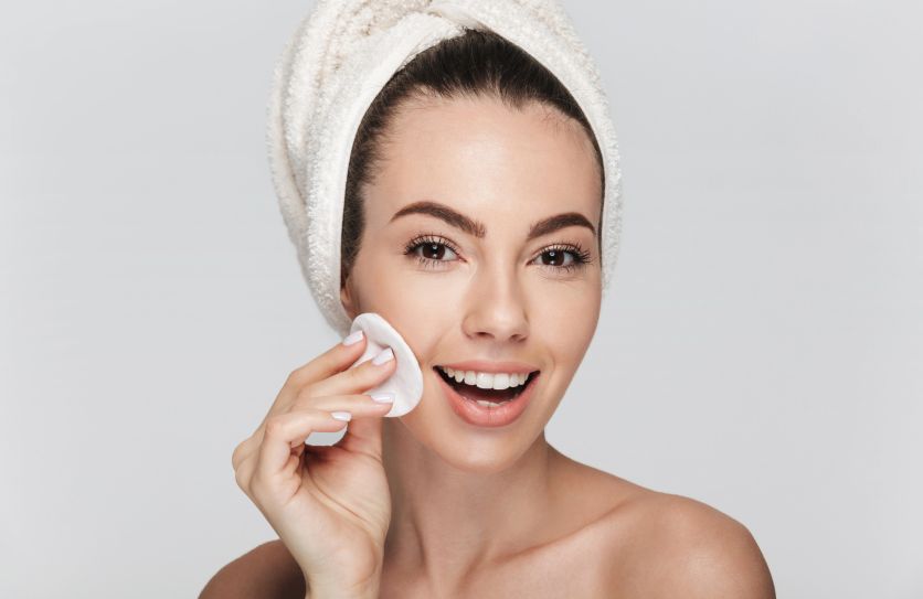 Глибоке очищення обличчя