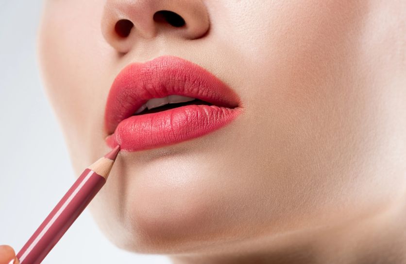 Як підібрати олівець для губ