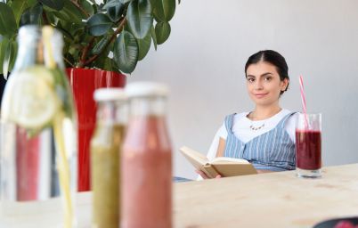 Ученые объяснили, почему не стоит заменять все напитки одной водой