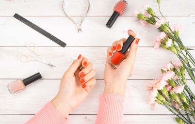 Как укрепить ногти весной