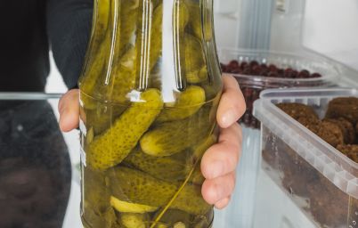 Соленые огурцы