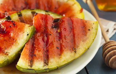 арбуз на гриле в меду