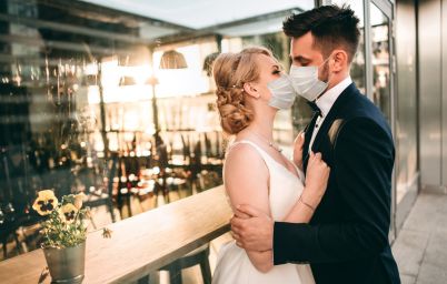 Как проходят свадьбы во время карантина