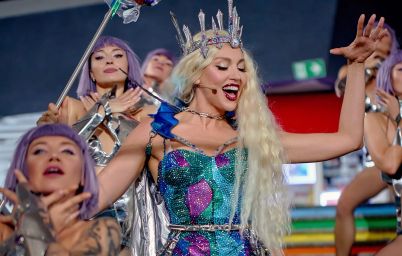 Оля Полякова