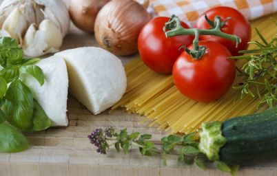 Чем полезны молодые сыры?