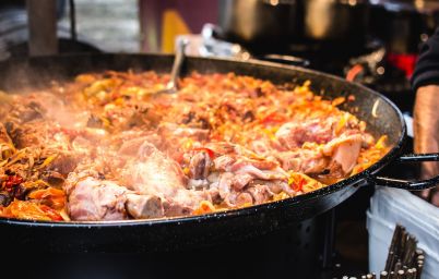 Свинина в томатном соусе