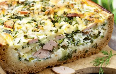 Открытый пирог с цуккини и ветчиной