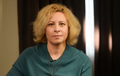 Елена Акопян