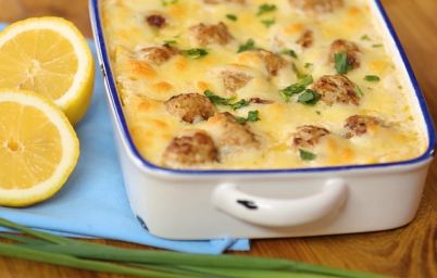 Кассероль с полентой и митболами