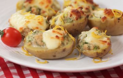 Запеченный фаршированный картофель