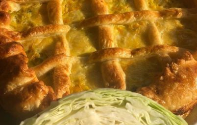 Пирог с молодой капустой