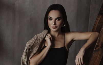 экономить девушке