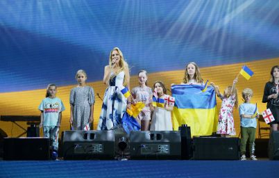 Оля Полякова