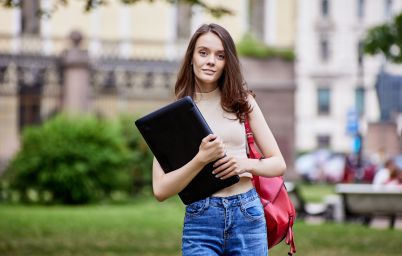 абитуриенты