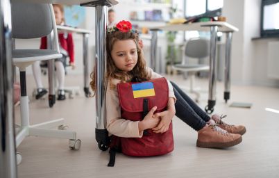 в школу из-за войны