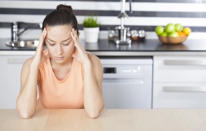 Почему после еды болит голова