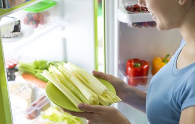 Як селера допомагає схуднути