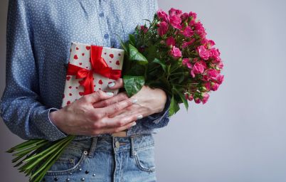 Що подарувати на 8 Березня