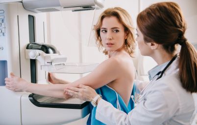 Як проходить профілактичний огляд грудей