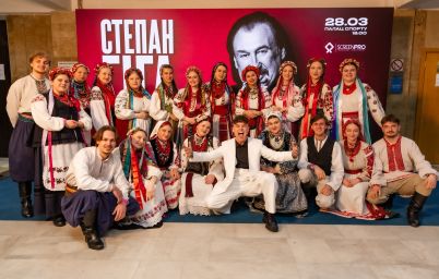 Тисячі людей і аншлаг у Палаці спорту