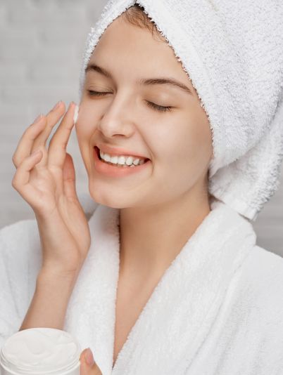 Уход за кожей вокруг глаз