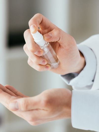 Как пользоваться антисептиком