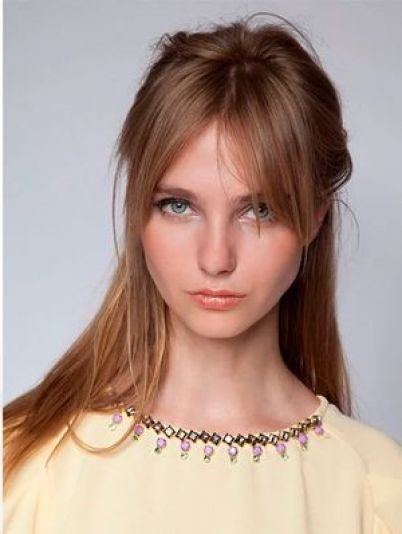 Отросшая челка