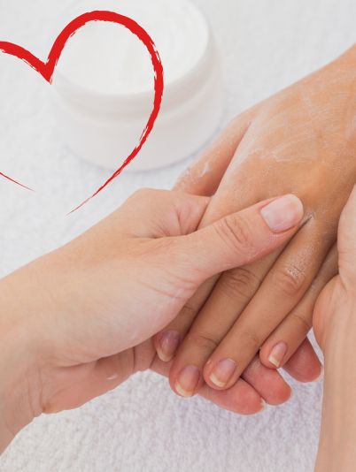 Как сделать маникюр в домашних условиях