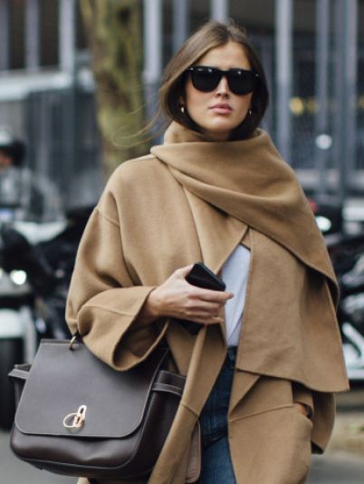 в сумочці у супержінки