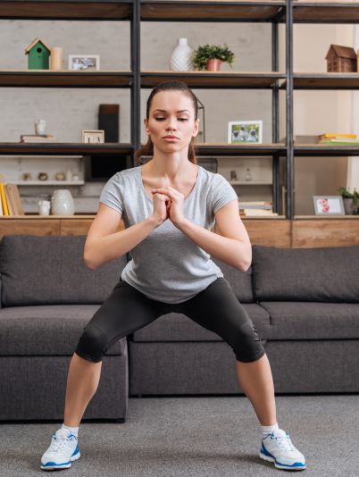 Как правильно приседать