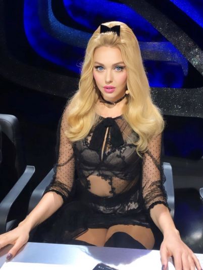 Оля Полякова