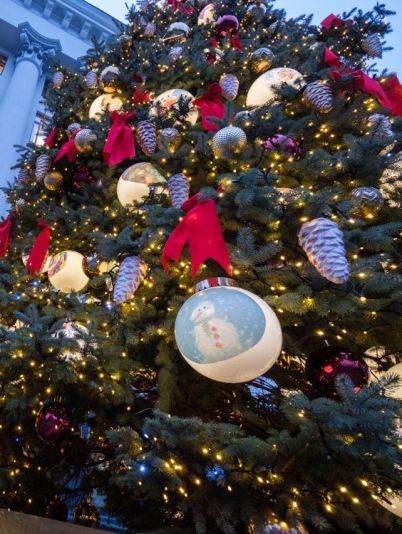 Святий Миколай приймає друзів