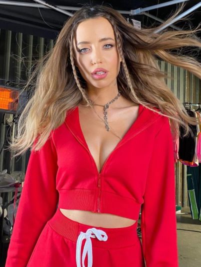 Надя Дорофеева