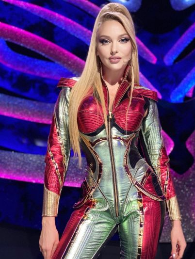 Оля Полякова